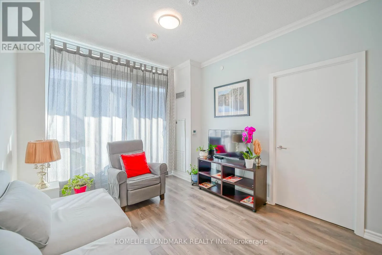411 - 38 FOREST MANOR ROAD