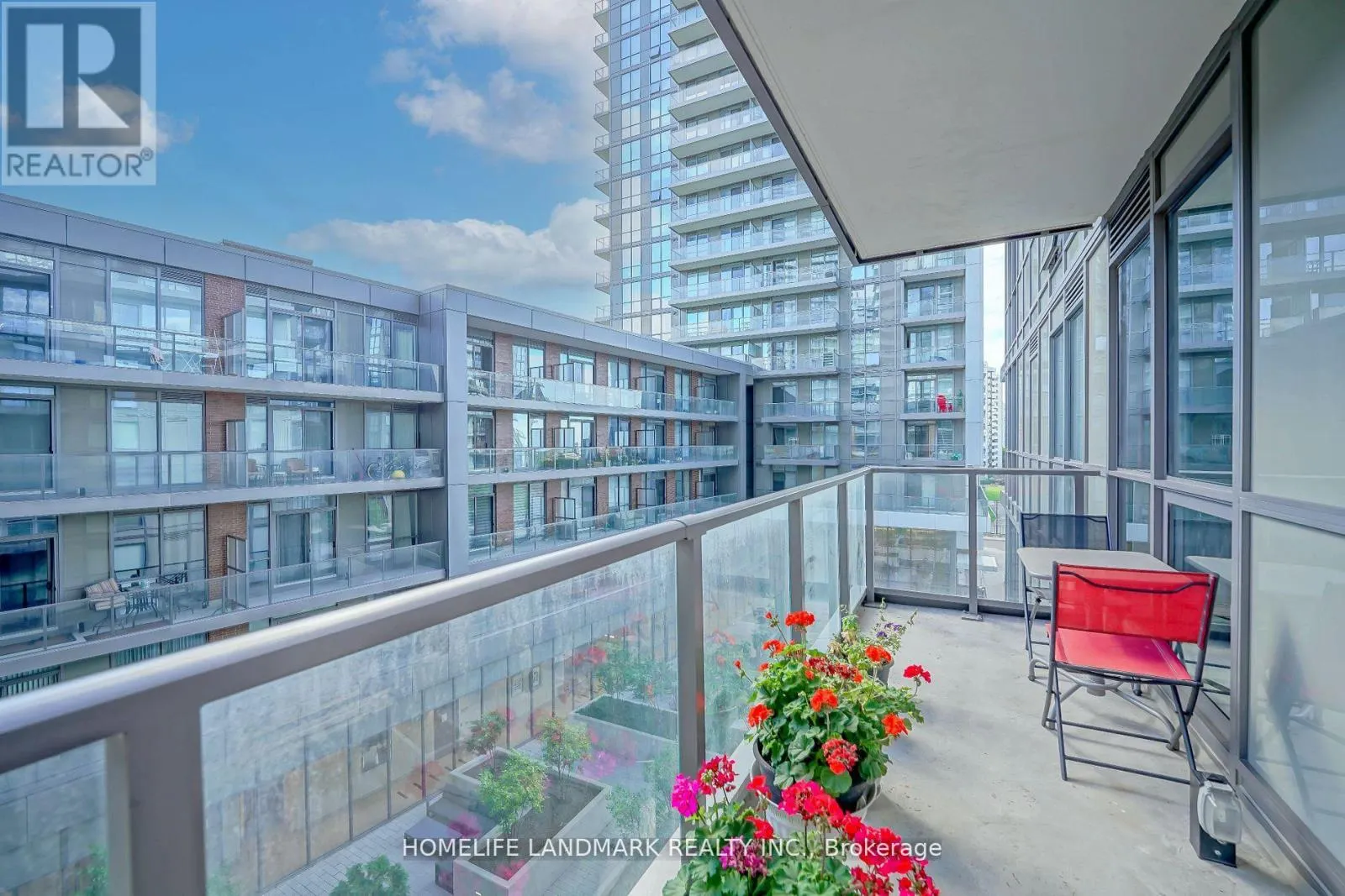 411 - 38 FOREST MANOR ROAD