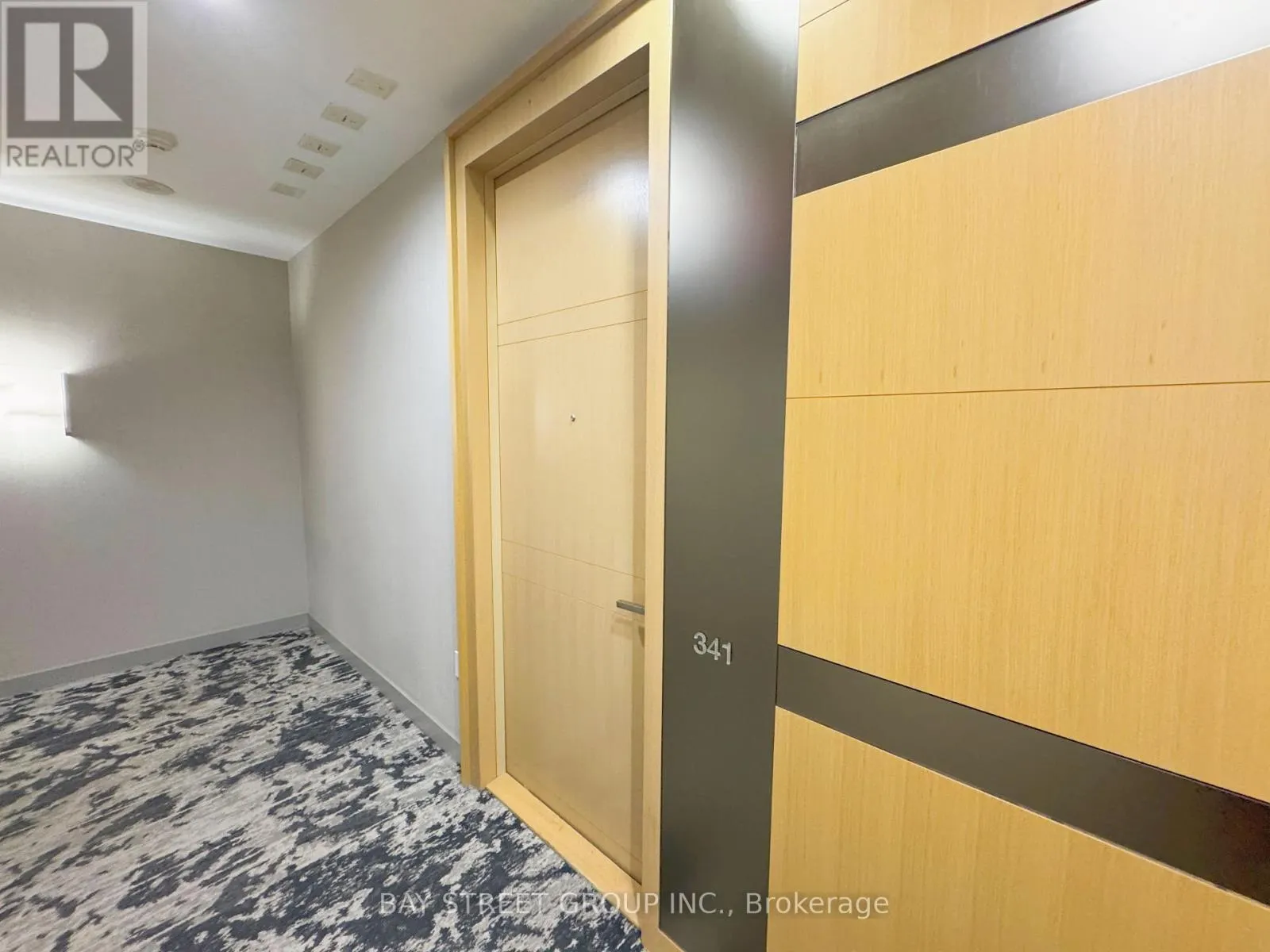 341 - 39 QUEENS QUAY E