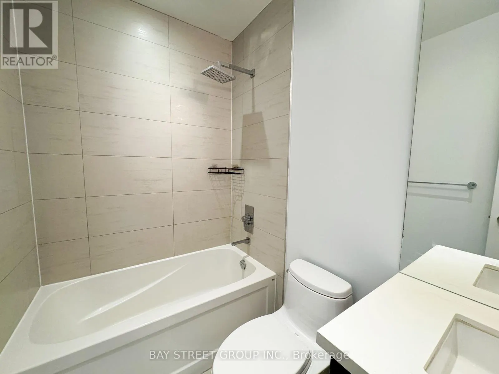 341 - 39 QUEENS QUAY E