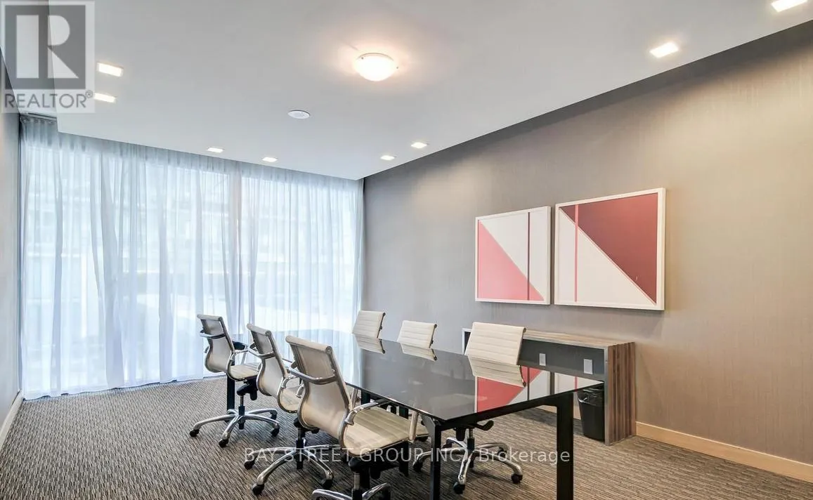 341 - 39 QUEENS QUAY E