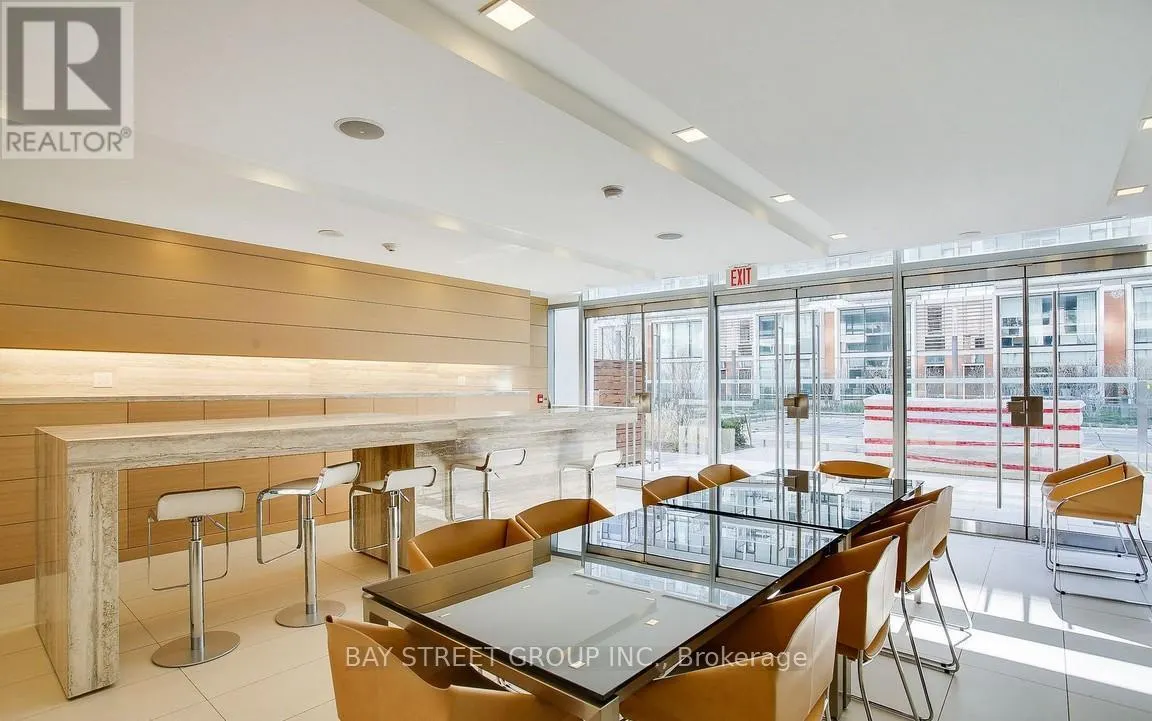 341 - 39 QUEENS QUAY E