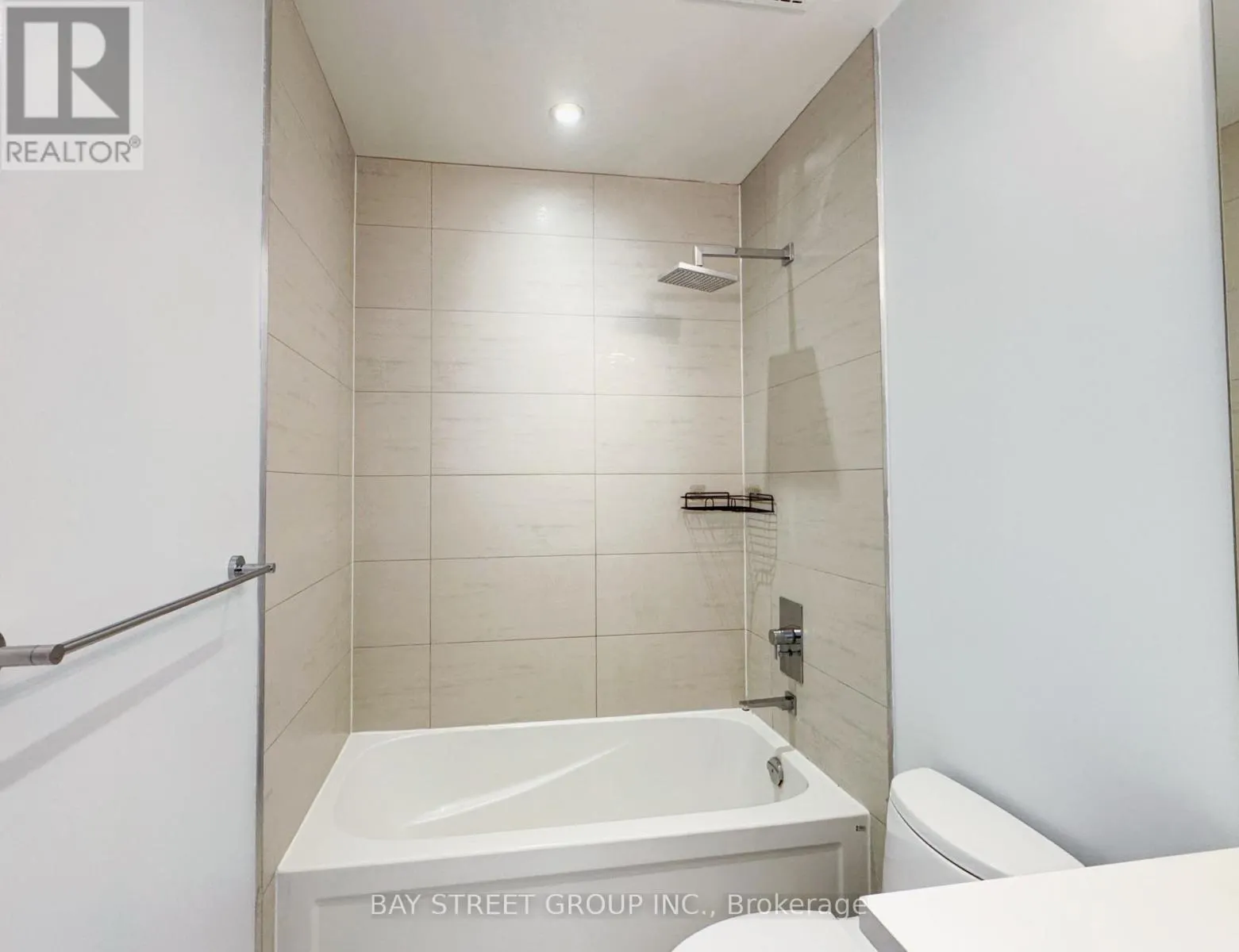 341 - 39 QUEENS QUAY E