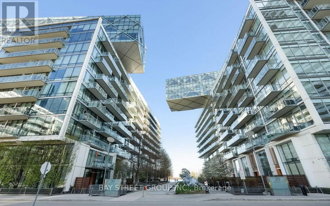 341 - 39 QUEENS QUAY E
