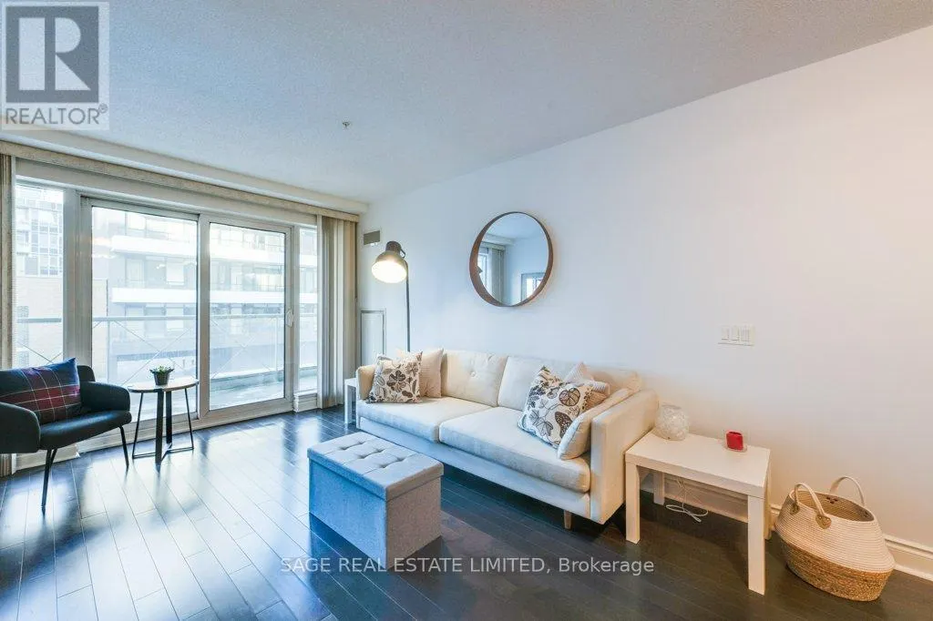 307 - 12 REAN DRIVE