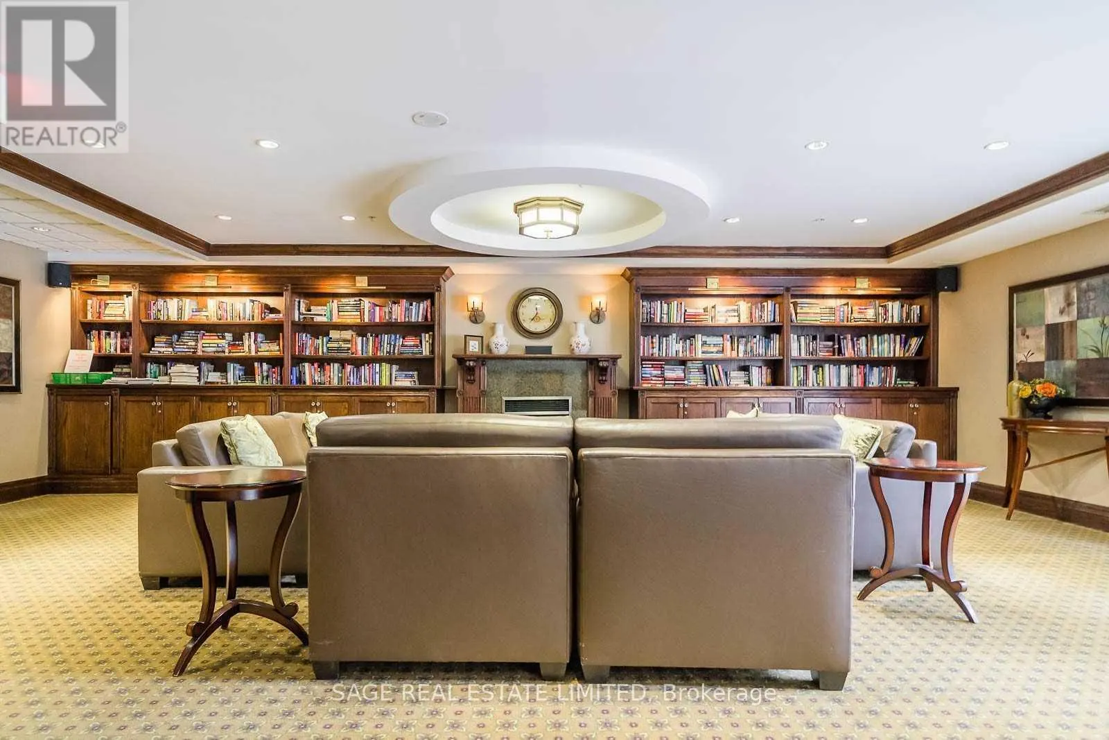 307 - 12 REAN DRIVE