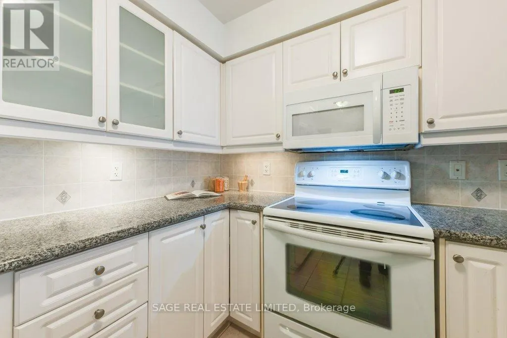 307 - 12 REAN DRIVE