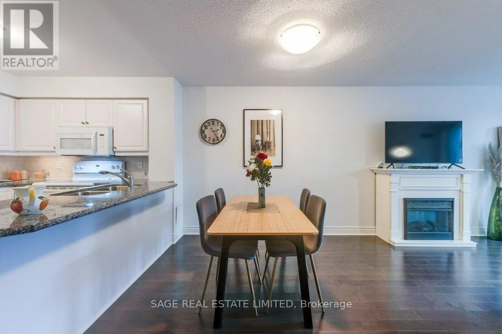 307 - 12 REAN DRIVE