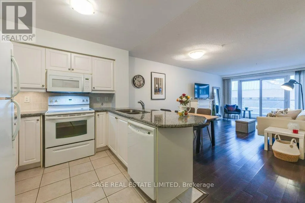 307 - 12 REAN DRIVE