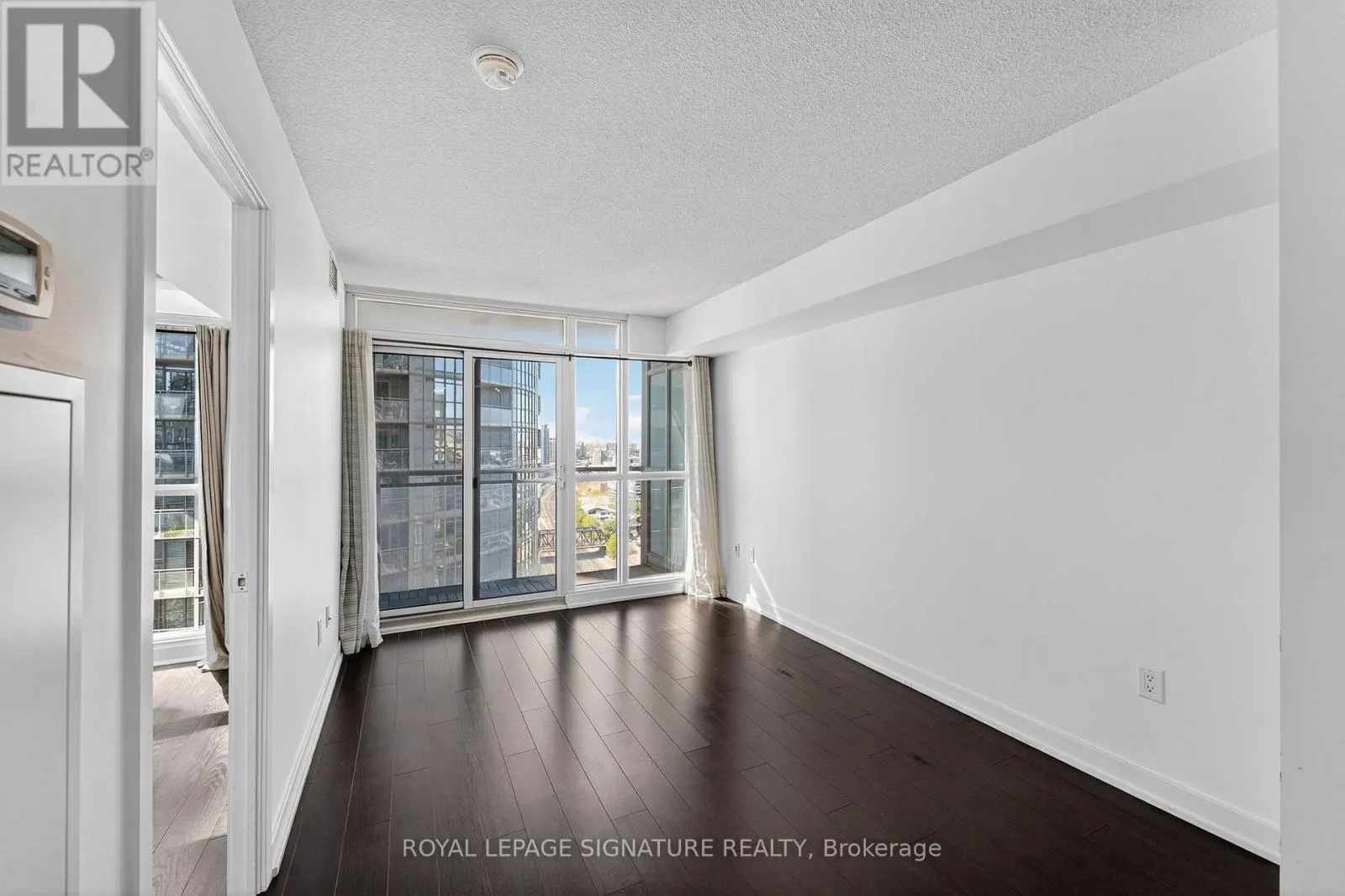 2811 - 15 ICEBOAT TERRACE