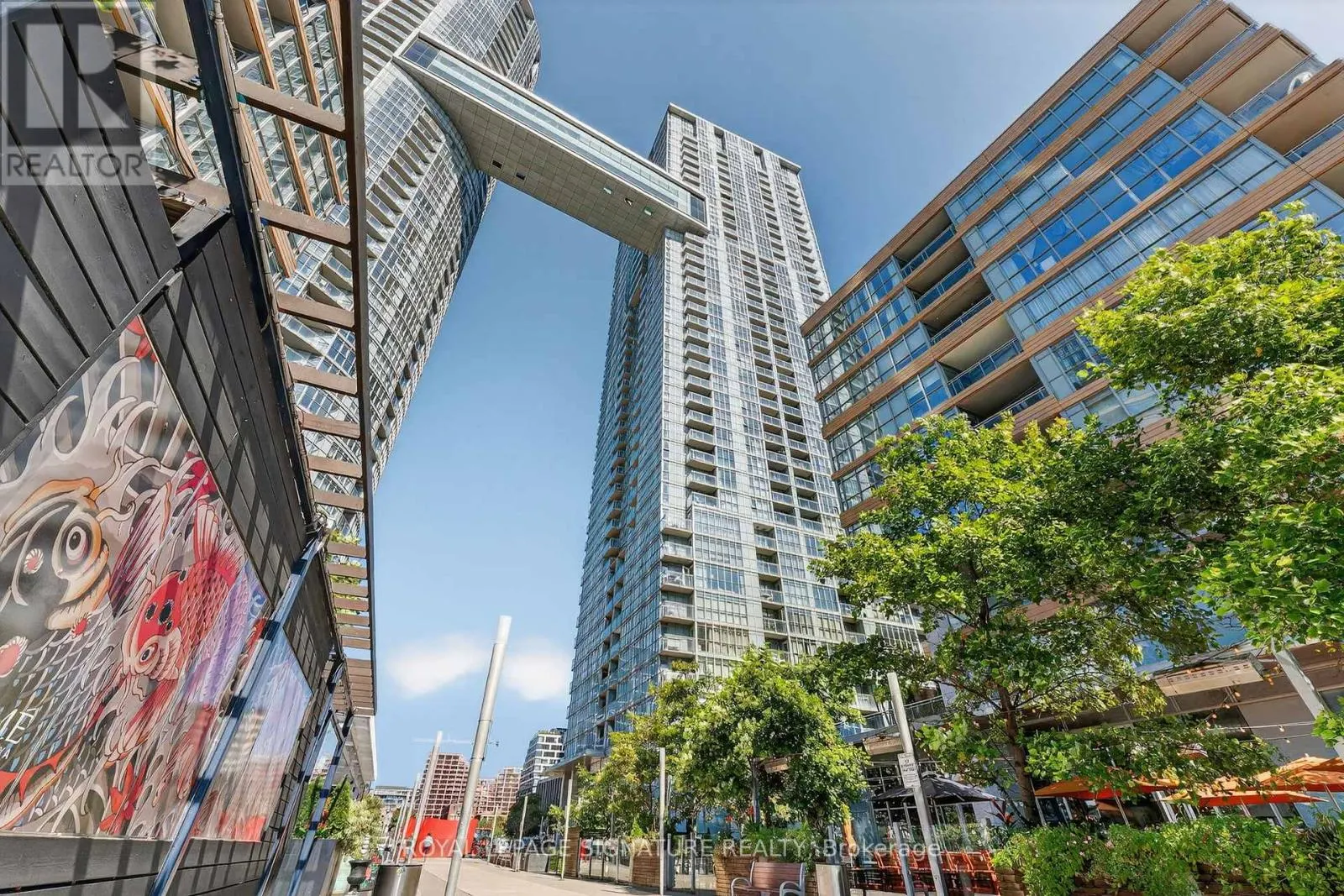2811 - 15 ICEBOAT TERRACE
