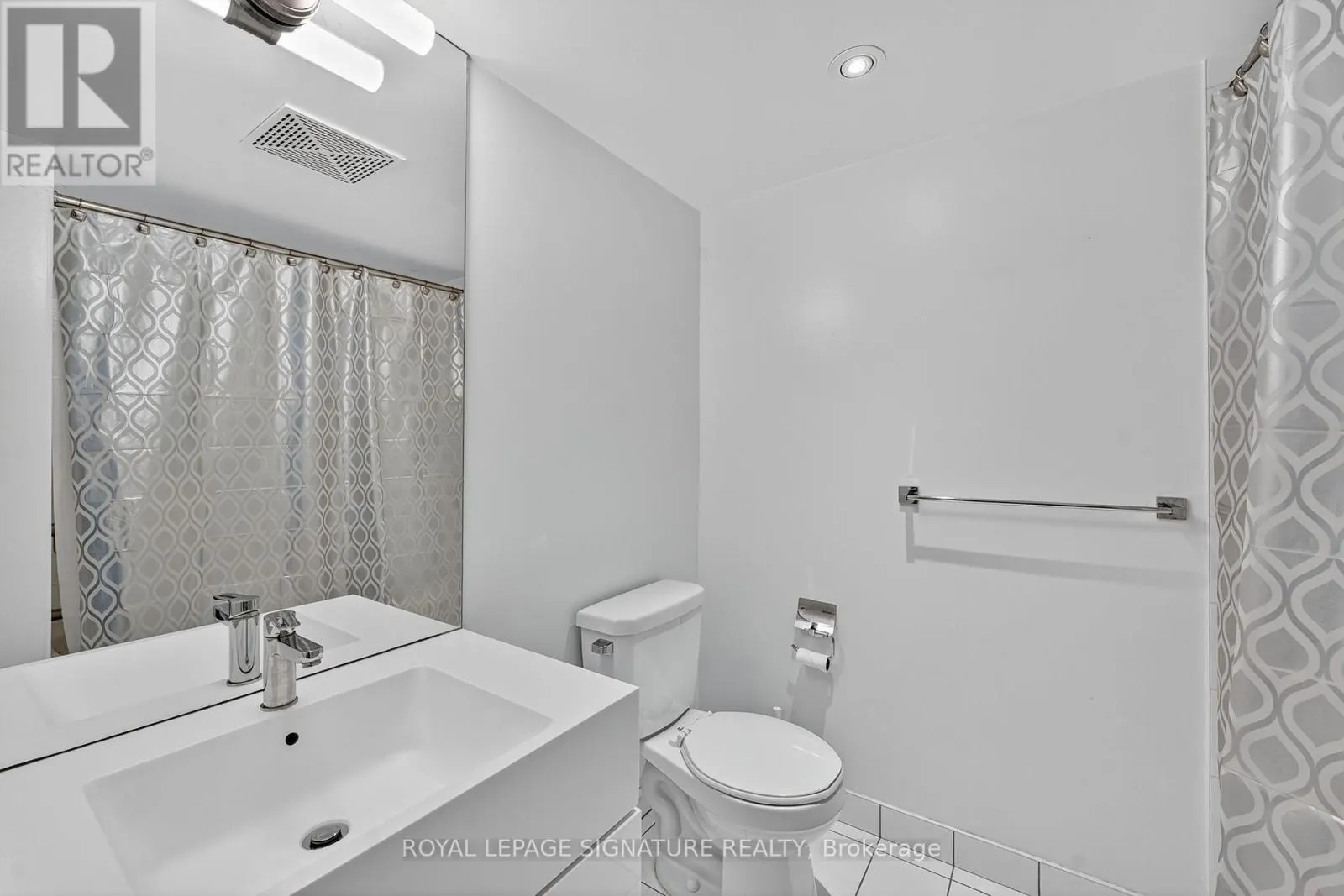 2811 - 15 ICEBOAT TERRACE