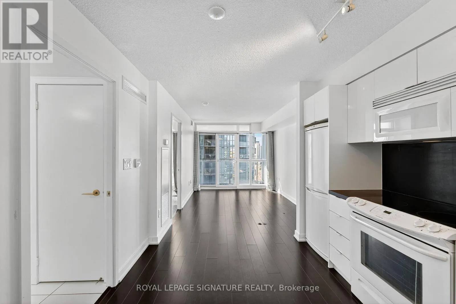 2811 - 15 ICEBOAT TERRACE