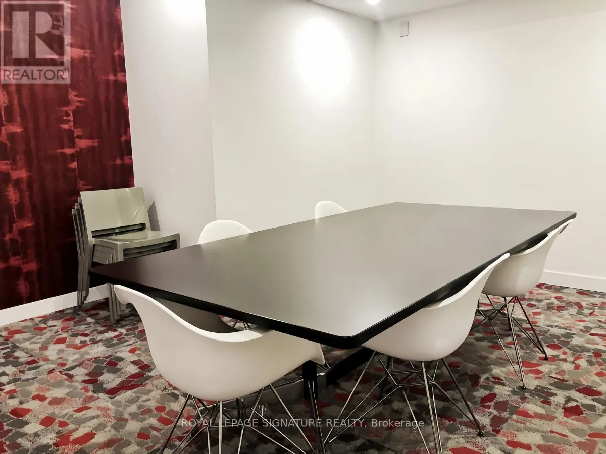2811 - 15 ICEBOAT TERRACE