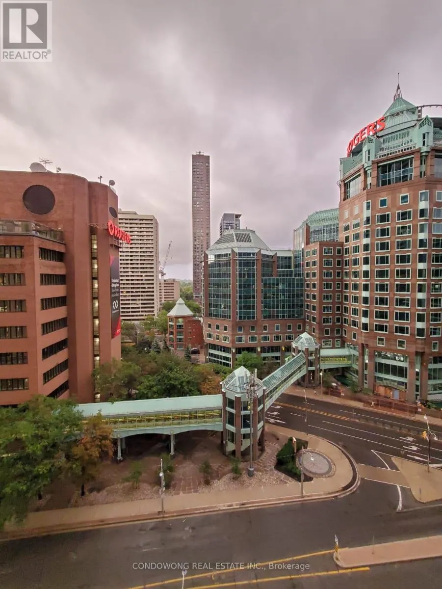 1102 - 28 TED ROGERS WAY