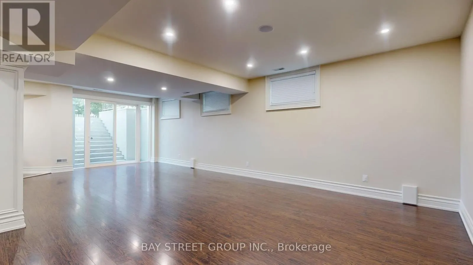 112 CENTRE AVENUE