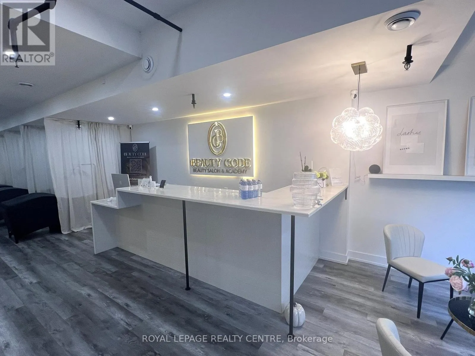 1034 EGLINTON AVENUE W