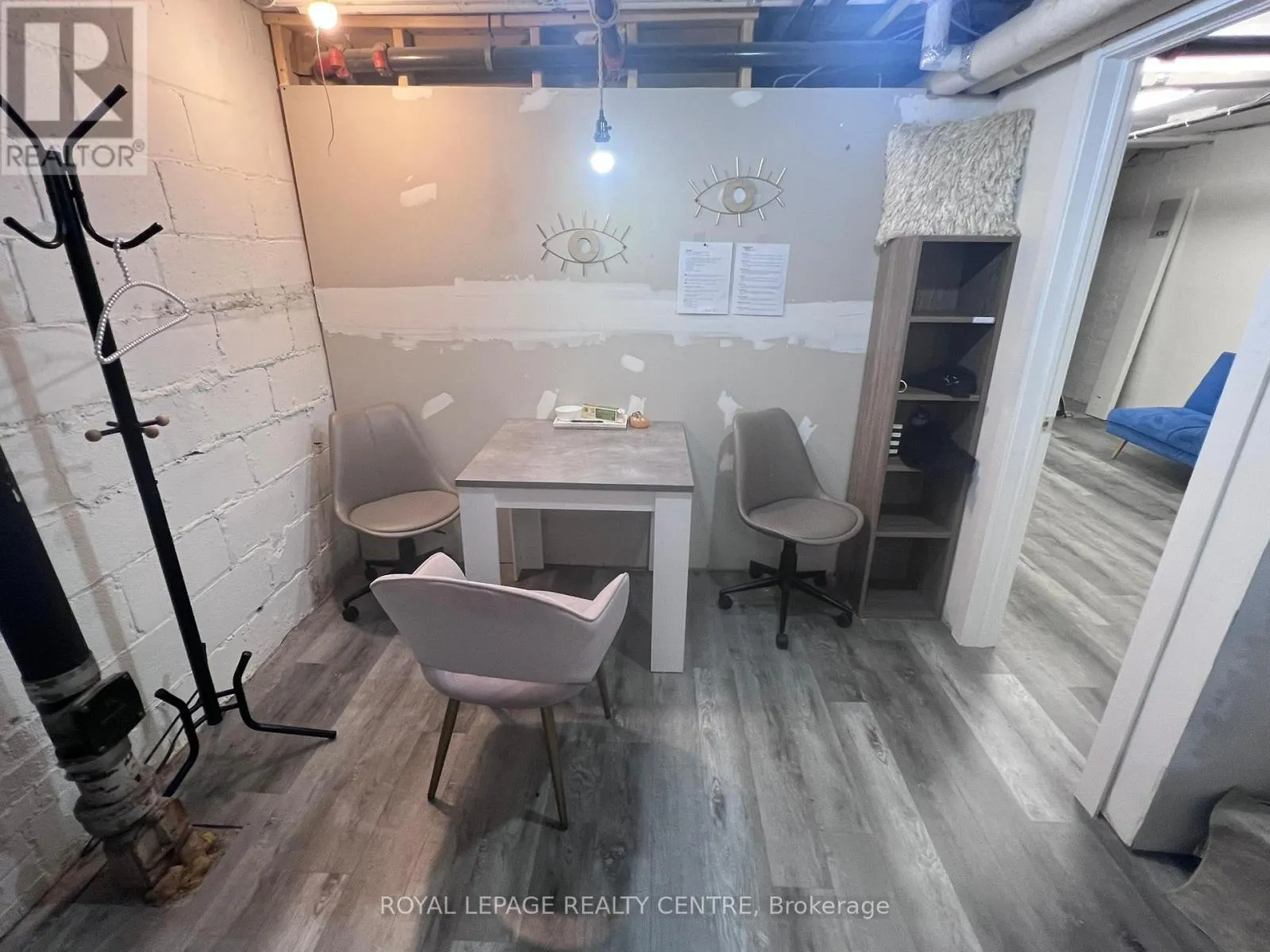 1034 EGLINTON AVENUE W