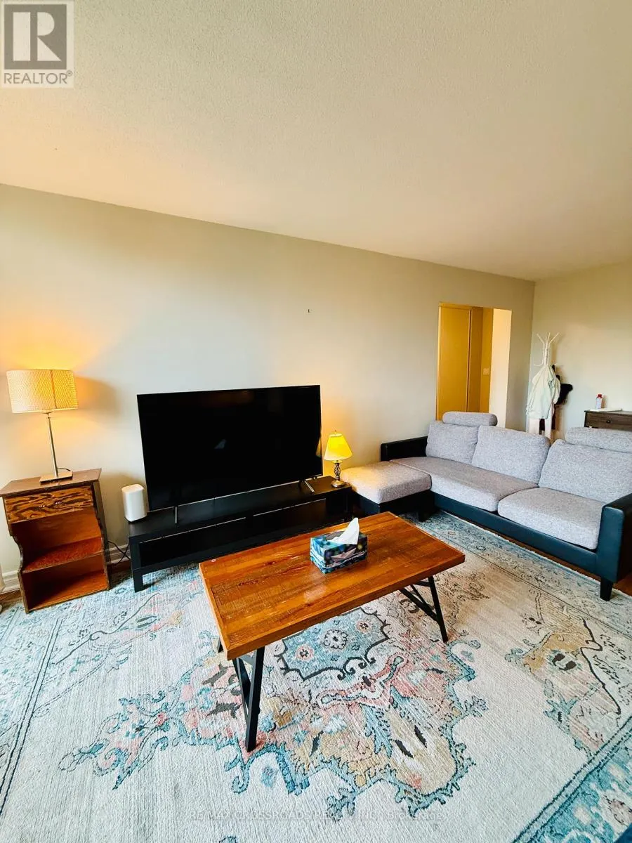 202 - 20 EDGECLIFF GOLFWAY