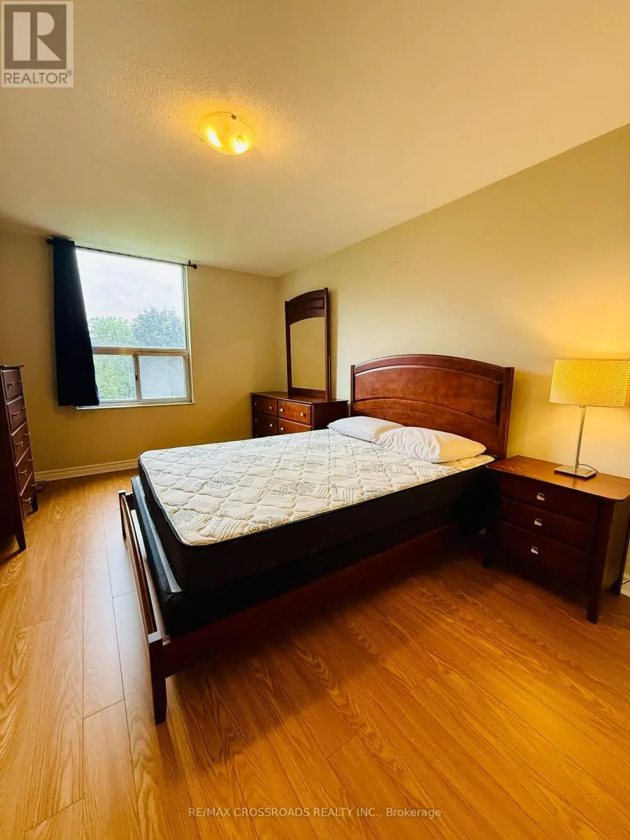202 - 20 EDGECLIFF GOLFWAY