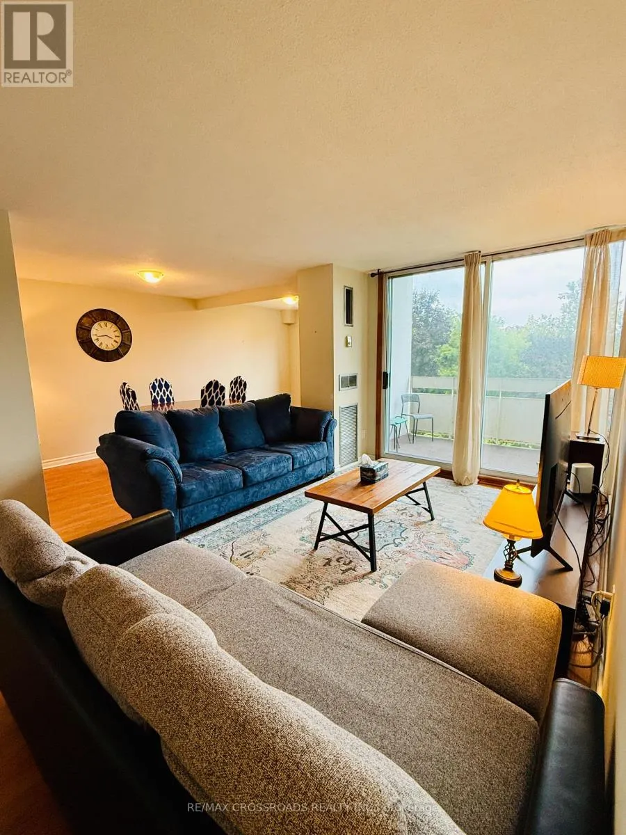202 - 20 EDGECLIFF GOLFWAY