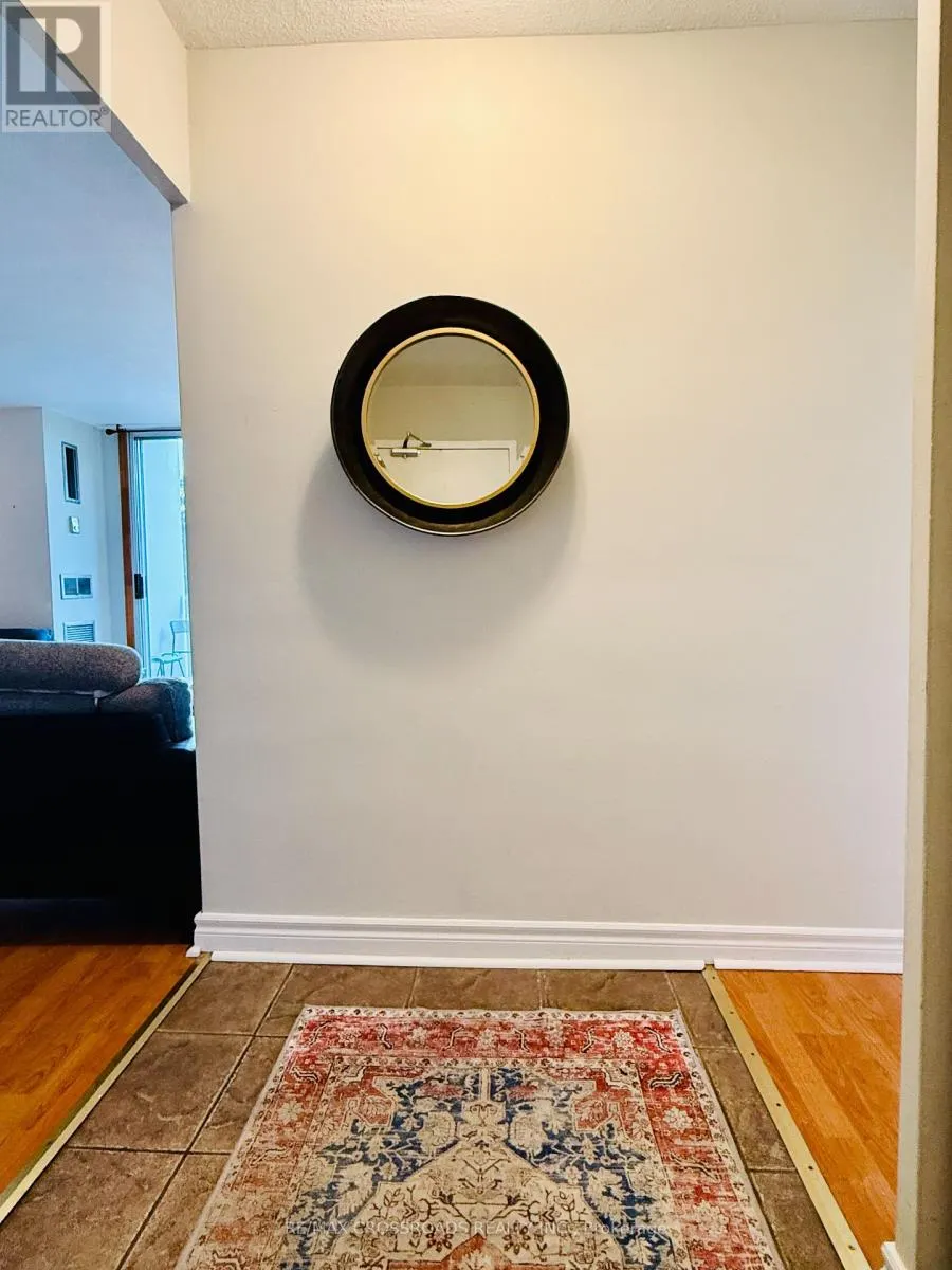 202 - 20 EDGECLIFF GOLFWAY