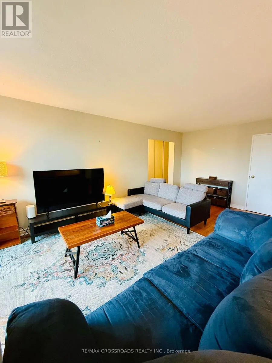202 - 20 EDGECLIFF GOLFWAY