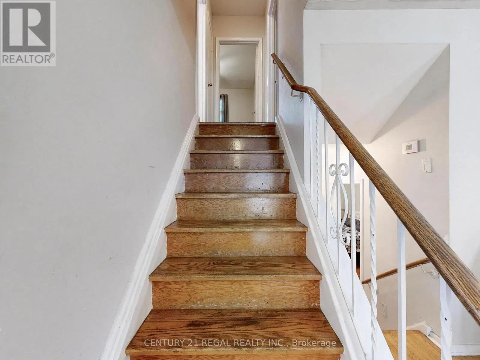 94 BILLINGTON CRESCENT