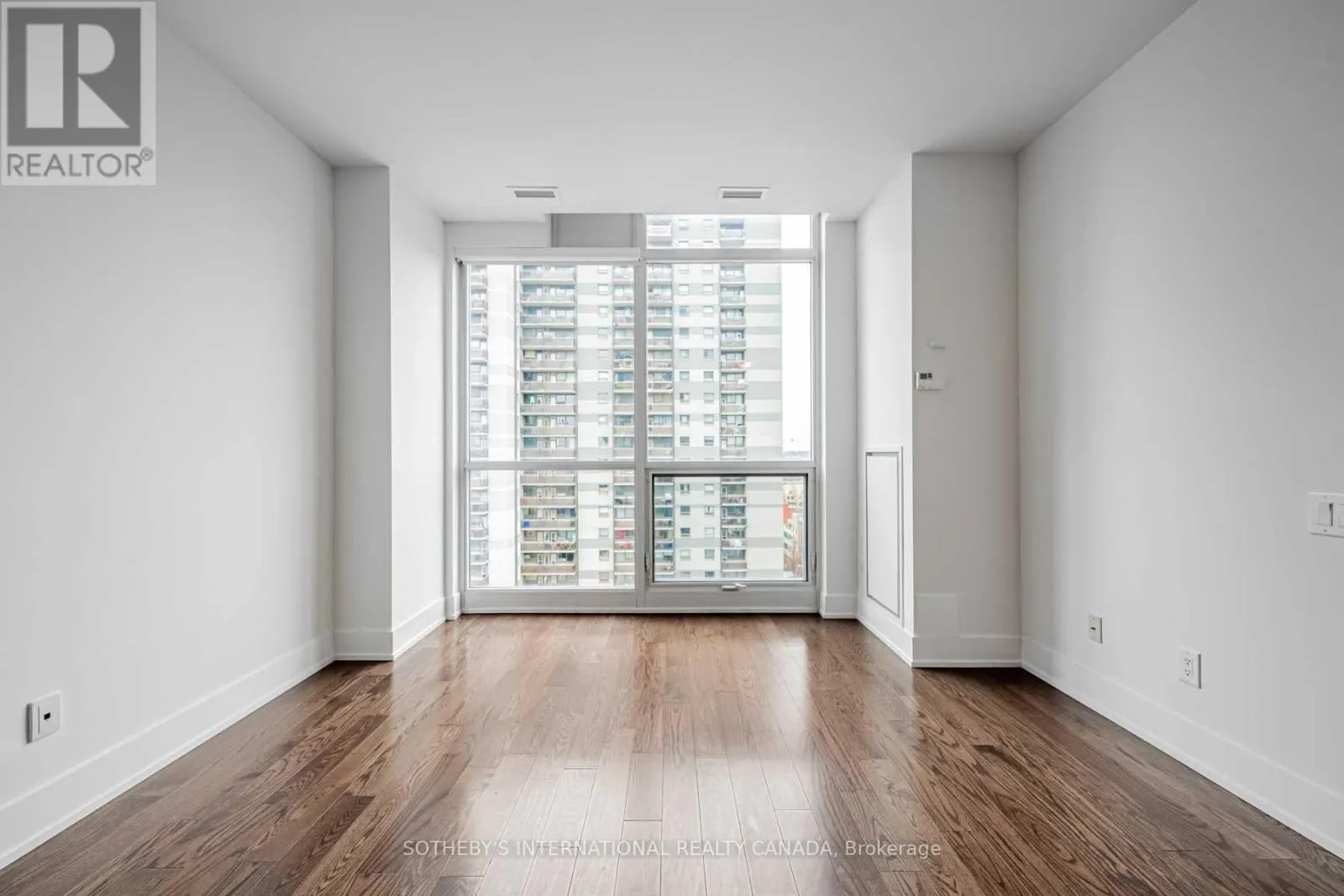 1104 - 170 AVENUE ROAD