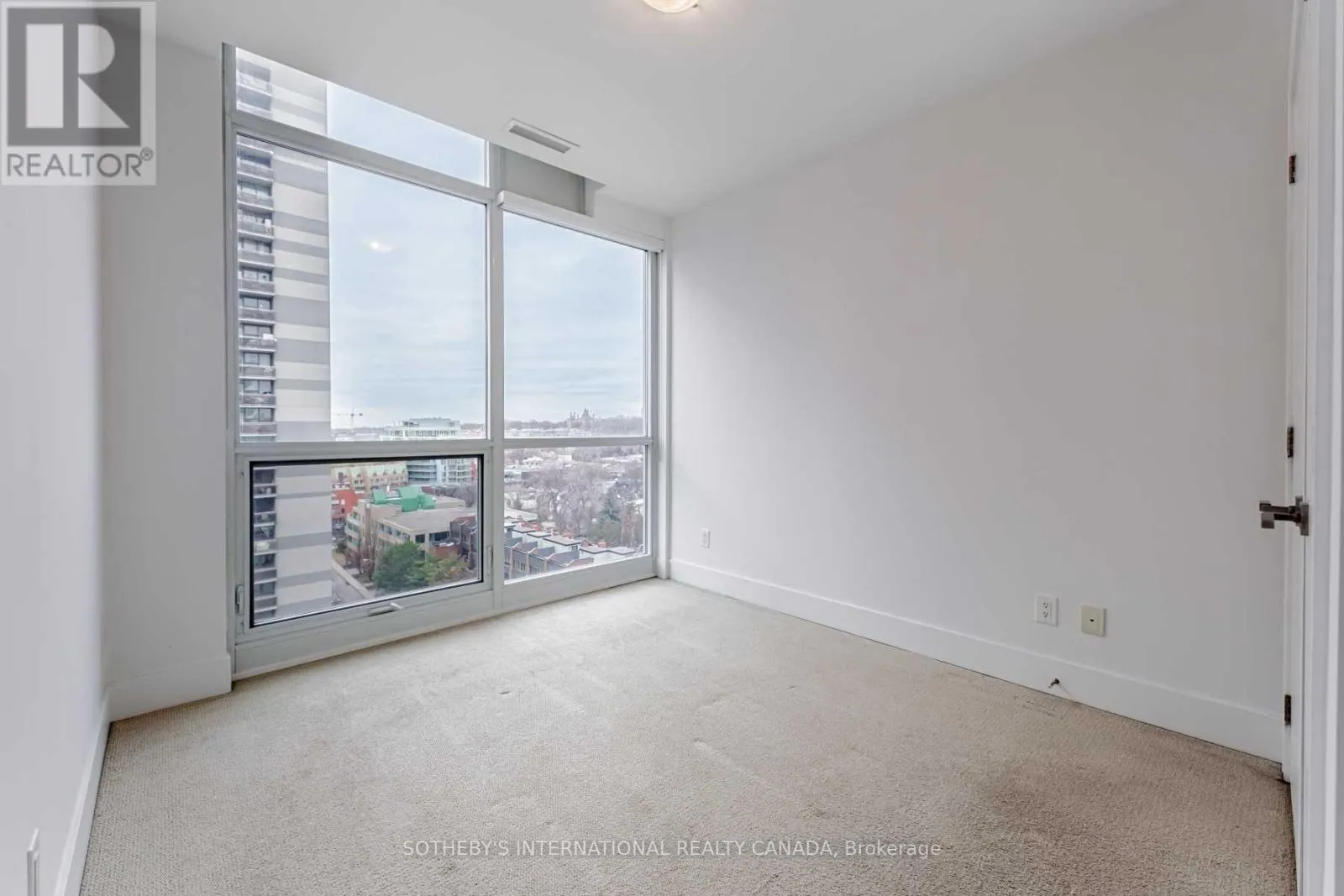 1104 - 170 AVENUE ROAD