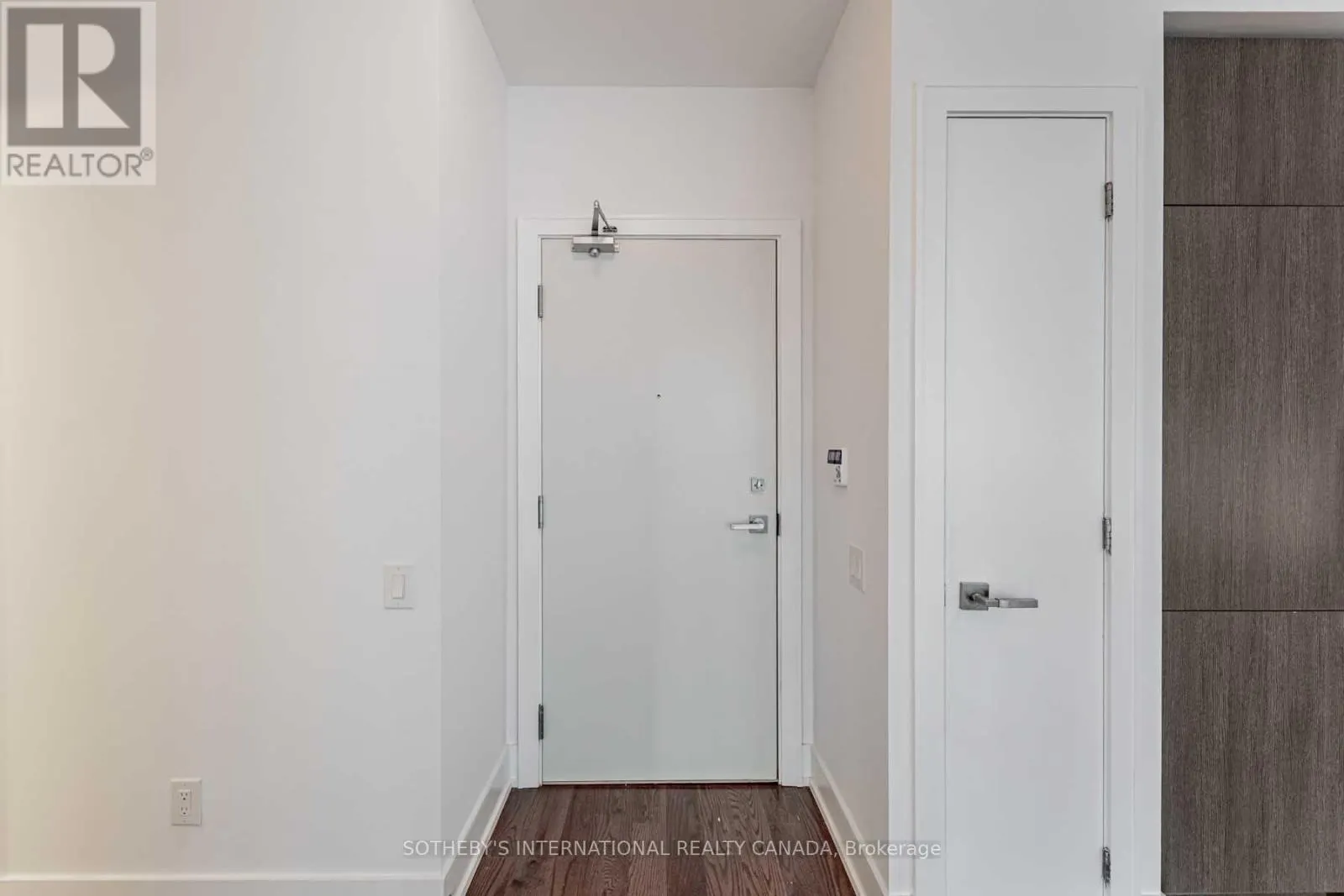 1104 - 170 AVENUE ROAD