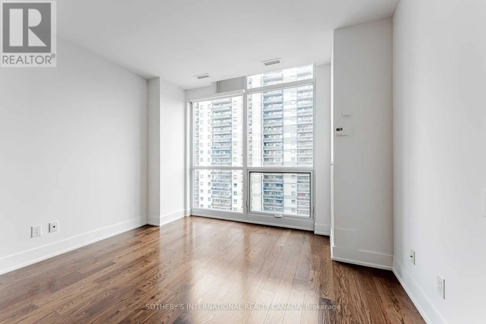 1104 - 170 AVENUE ROAD