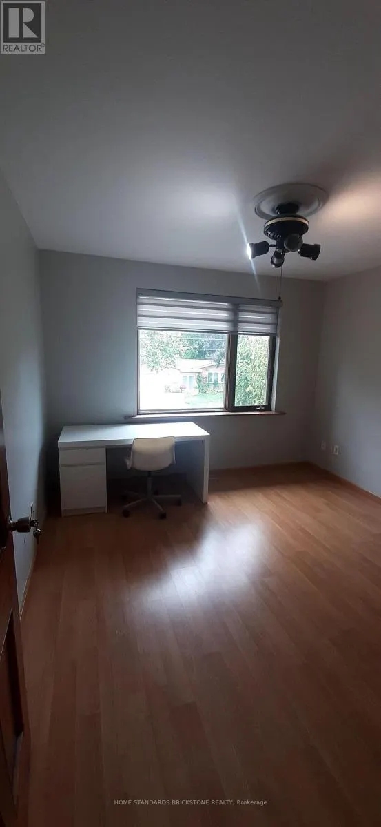 UNIT B - 5 FINCHURST DRIVE