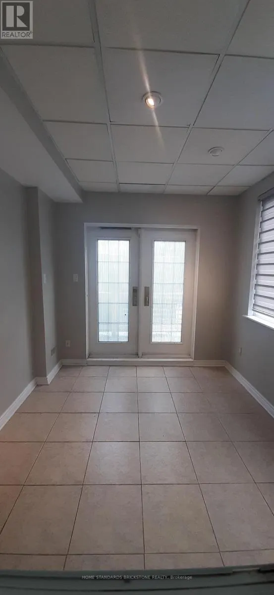 UNIT B - 5 FINCHURST DRIVE