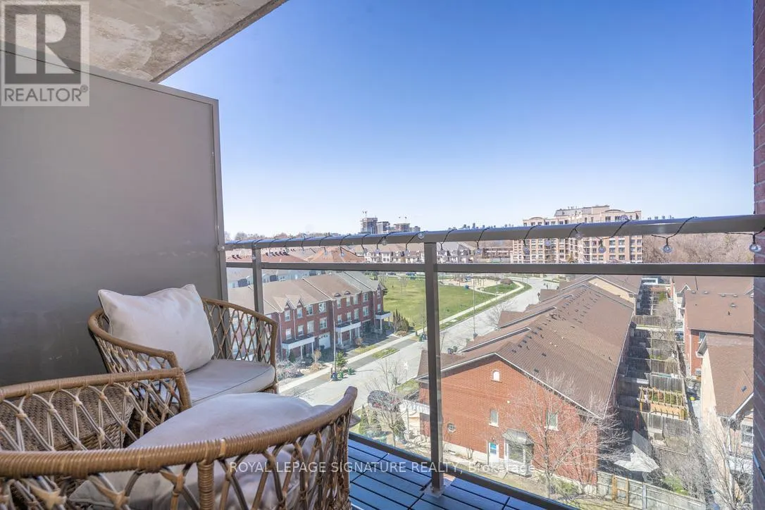 728 - 120 DALLIMORE CIRCLE