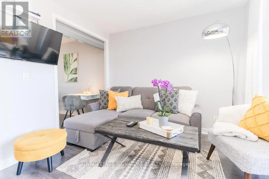 728 - 120 DALLIMORE CIRCLE