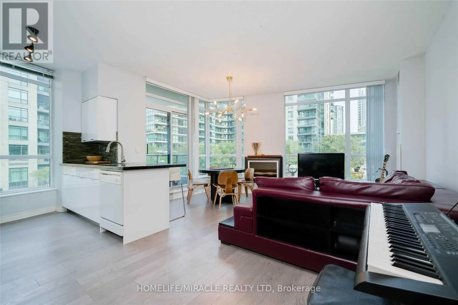 203 - 219 FORT YORK BOULEVARD