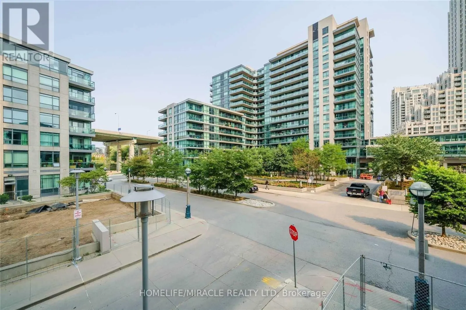 203 - 219 FORT YORK BOULEVARD