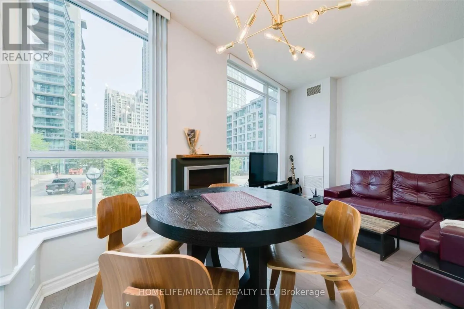203 - 219 FORT YORK BOULEVARD