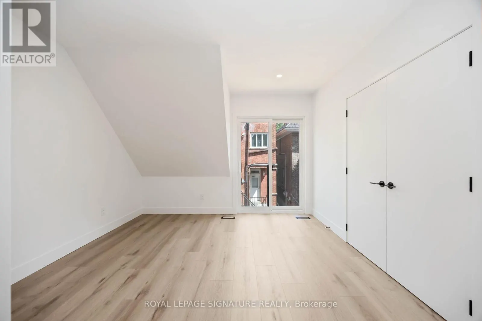 LANEWAY - 308 ST GEORGE STREET
