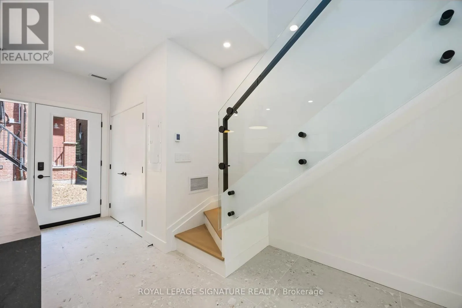 LANEWAY - 308 ST GEORGE STREET