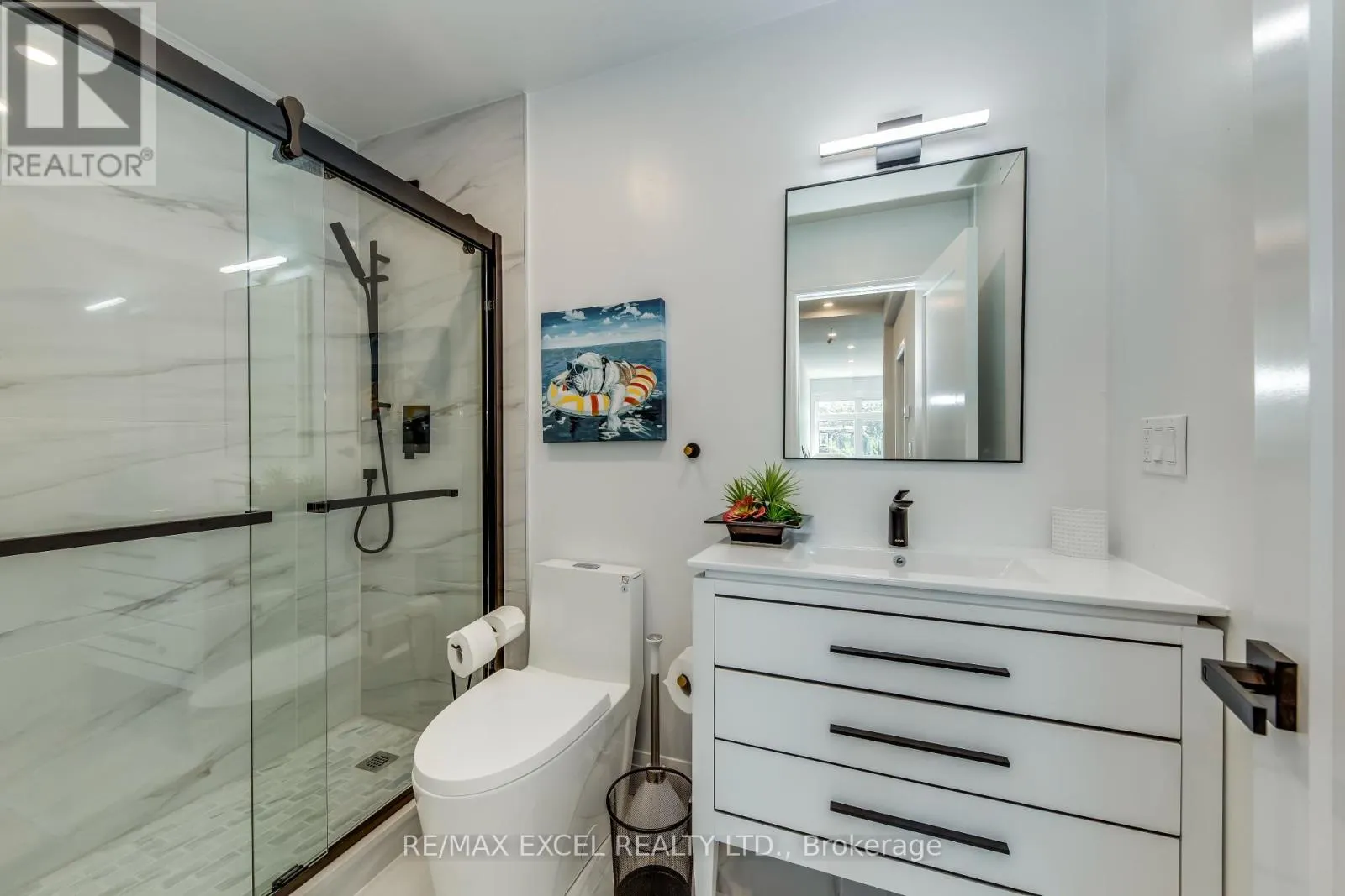 UNIT A - 923 COLLEGE STREET