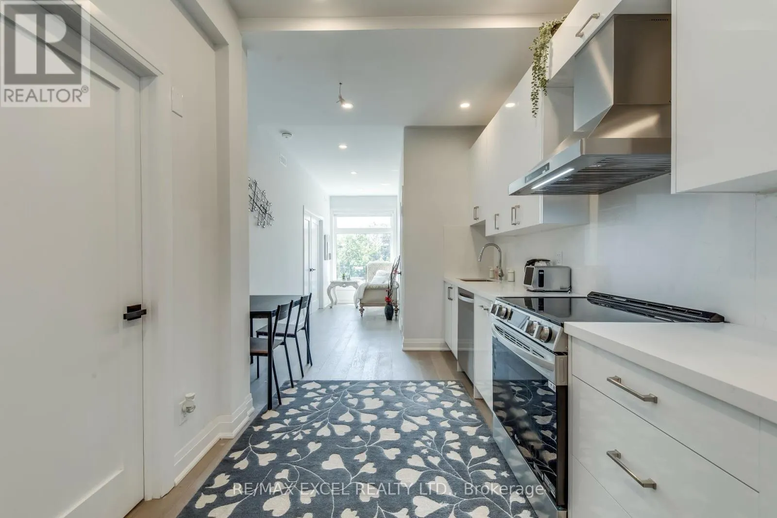 UNIT A - 923 COLLEGE STREET