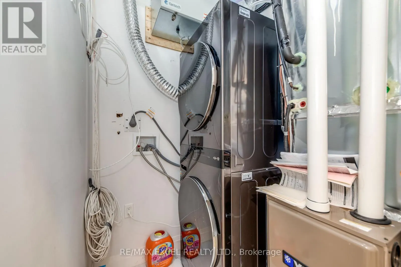 UNIT A - 923 COLLEGE STREET