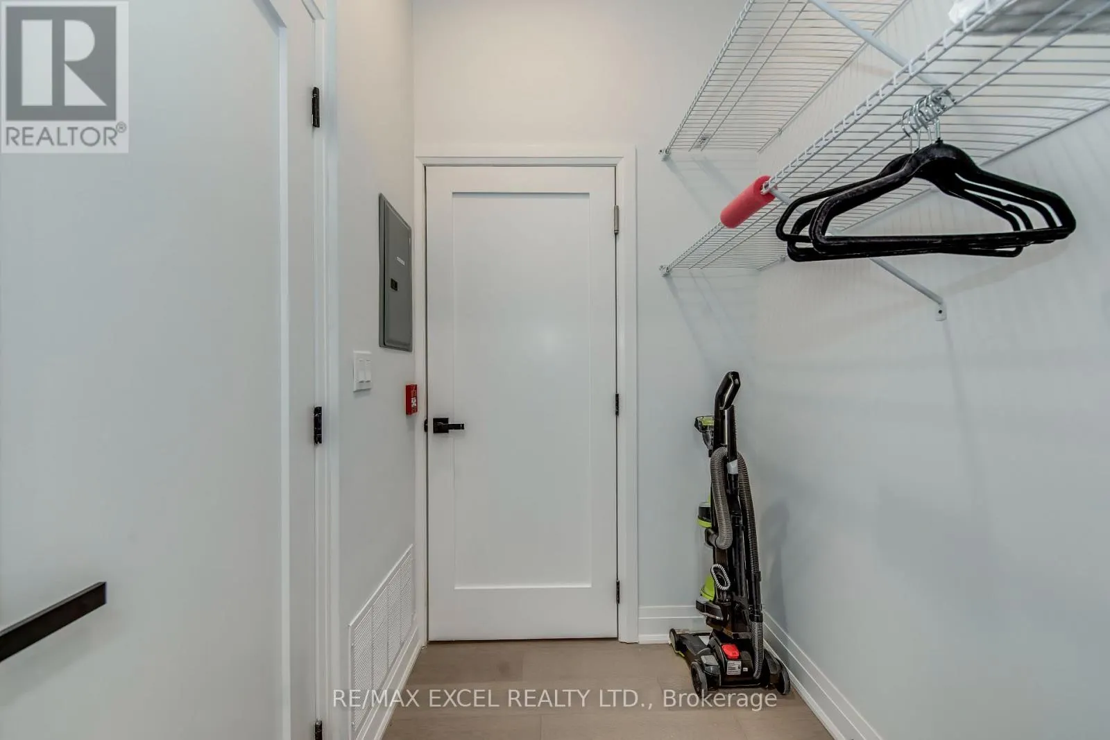 UNIT A - 923 COLLEGE STREET