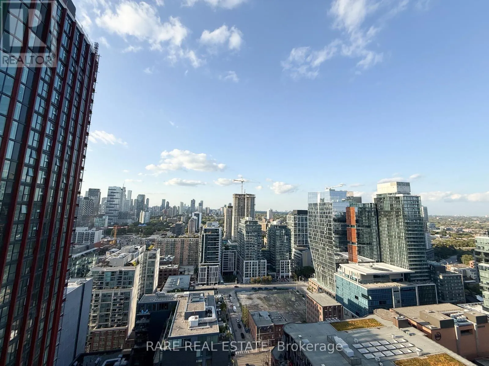 2701 - 70 PRINCESS STREET