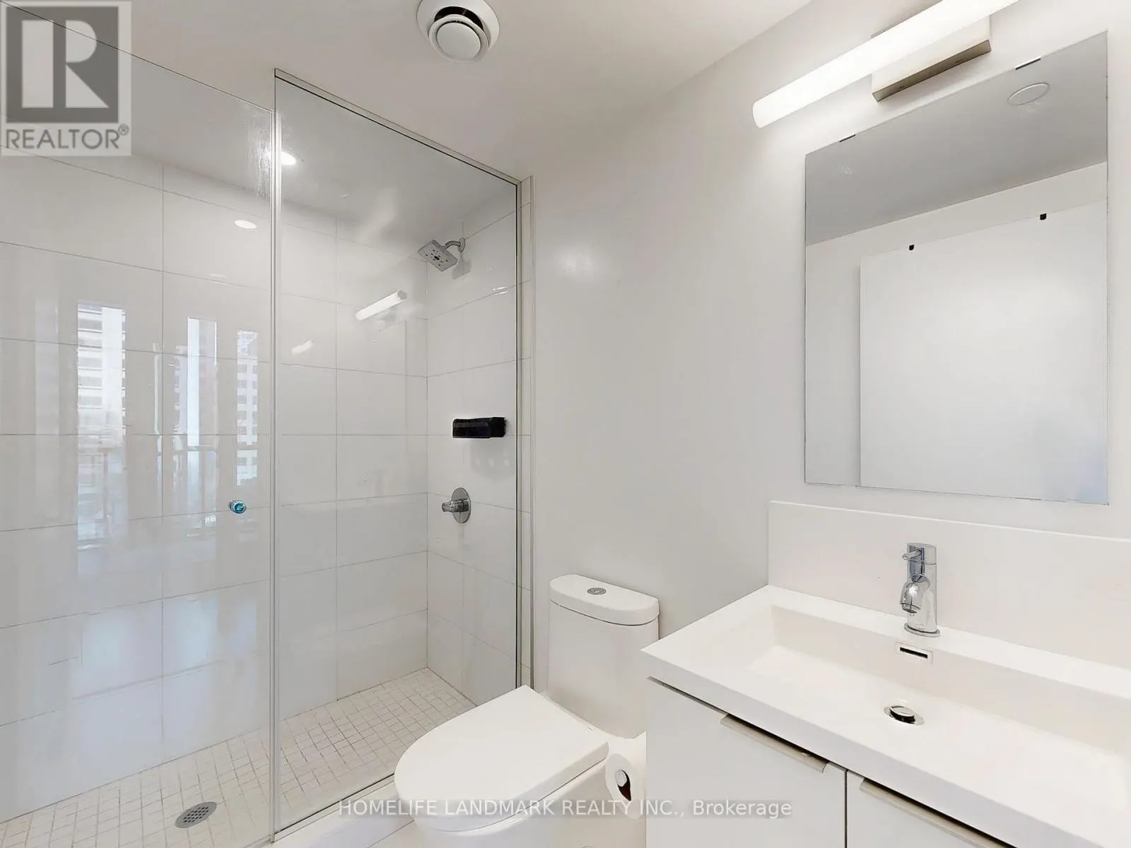 403 - 238 SIMCOE STREET