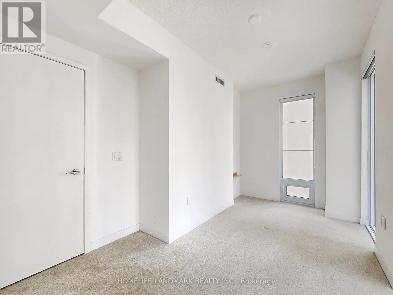 403 - 238 SIMCOE STREET