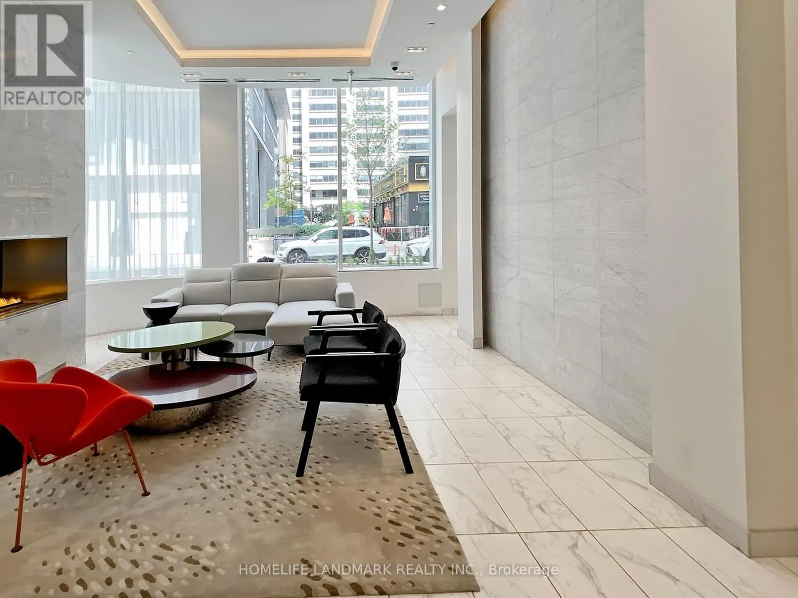 403 - 238 SIMCOE STREET