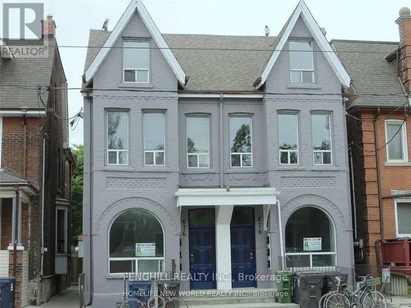 MAIN - 678 BATHURST STREET